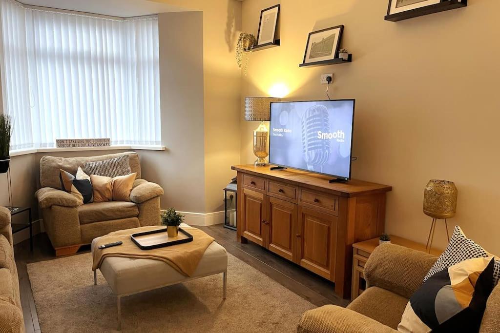 Modern, Spacious And Central Location Aberdare Luaran gambar
